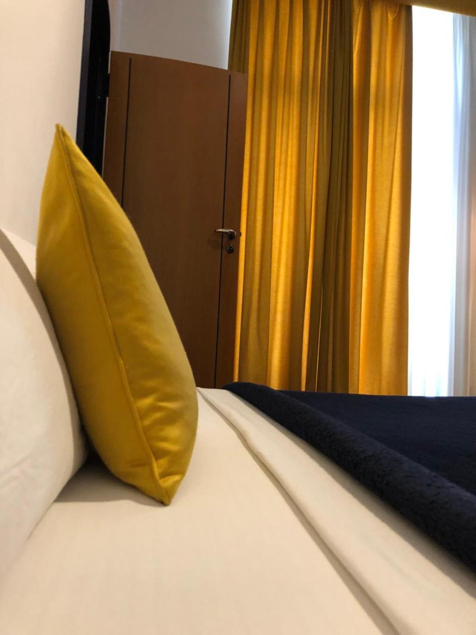 Smln Rooms & Suites Napoli Ngoại thất bức ảnh